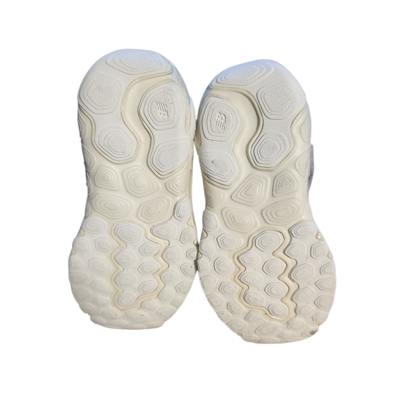 NWT New Balance Boys Shoes Size 6 1/2 Gray Model 1440 Fresh Foam Velcro Shoes - Picture 7 of 8